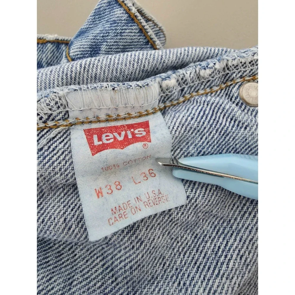 Vintage 90s Levi's 880 Jeans Men 36 X36 Blue Straight Lightwash USA Tag 38x36